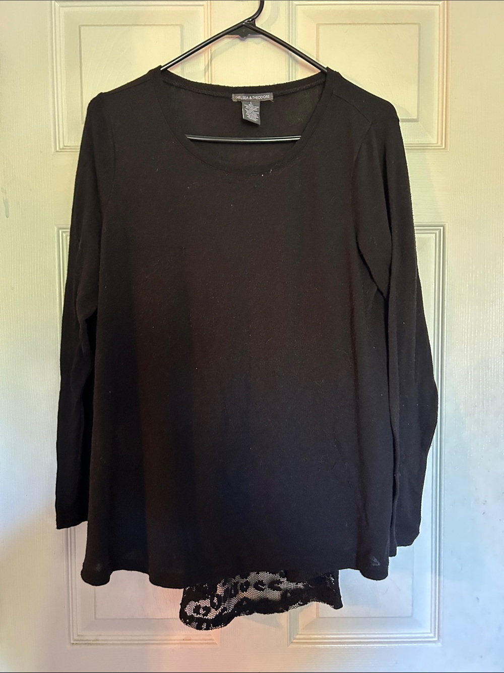 Black Long-Sleeve Top with Lace Back Leopard Print Detail